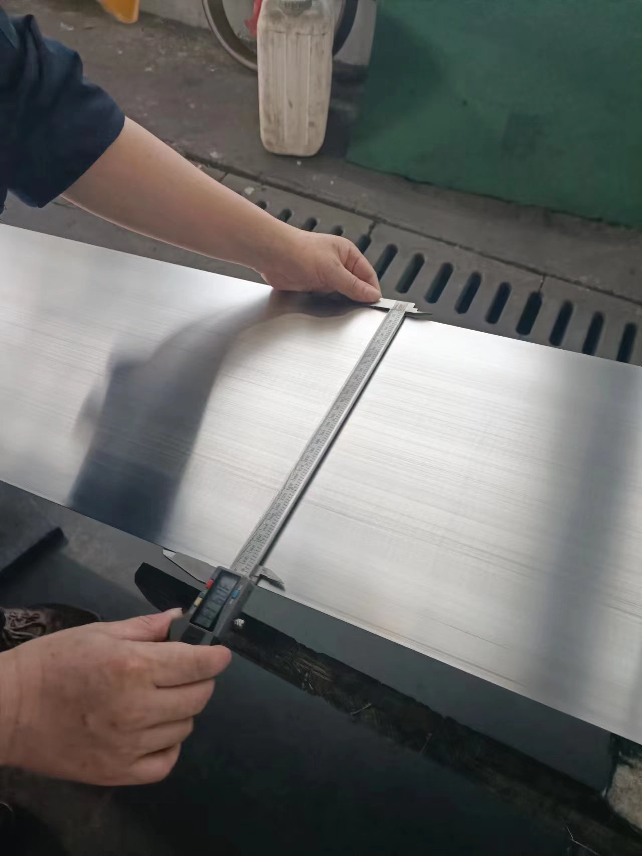 C75 SAE1075 Carbon Steel Strip Coil Cold Rolled Normal Oiled Surface YONGLI Brand Polished 0.3-3.5mm Thickness Jiangxi