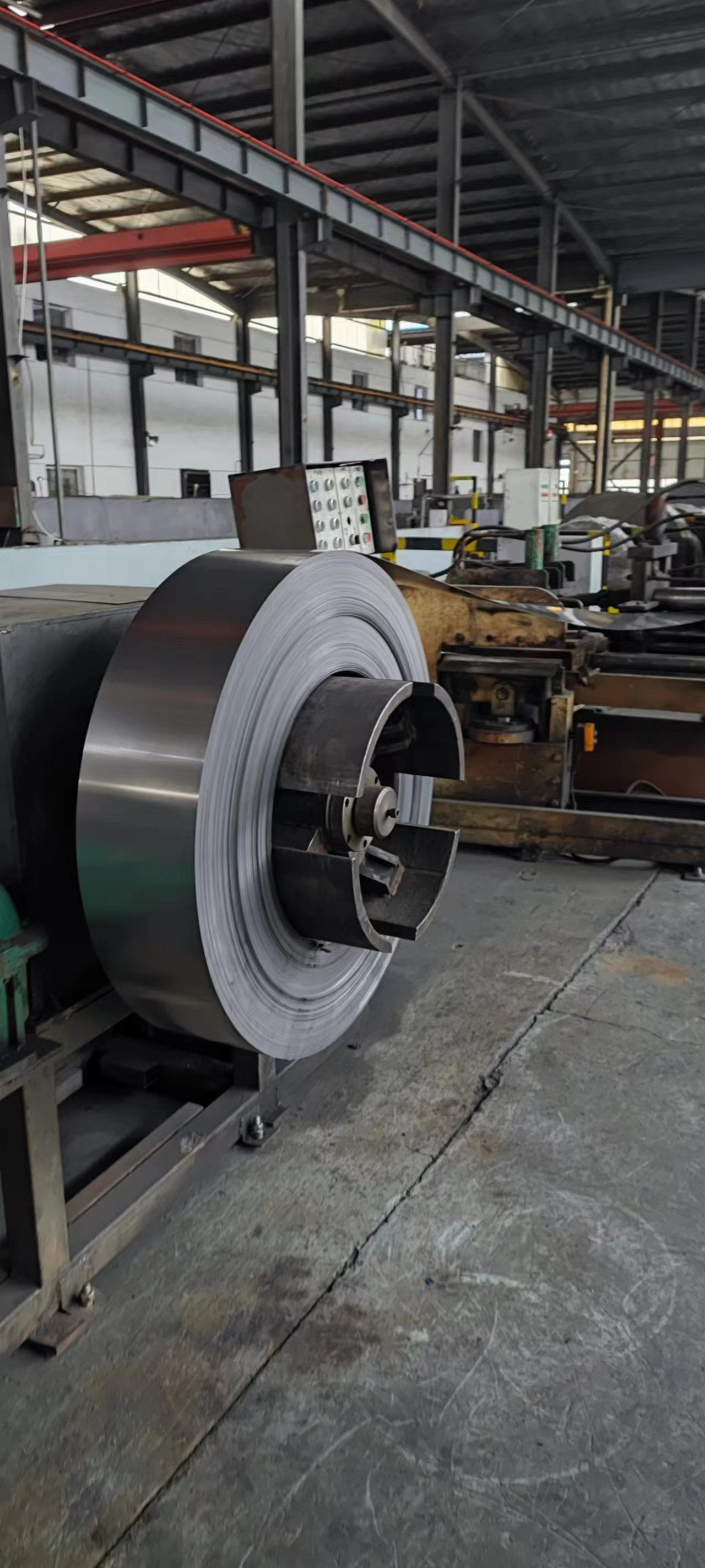 Black Annealed SAE1020 Steel Coils Strapping Cold Rolled AISI 1020 Strip Prime Hot Rolled Non Alloy Carbon Steel Coil Mid Hard